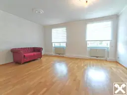 Sofort verfügbar! Sanierte Wohnung mit Petzenblick und guter Bahnanbindung