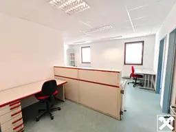Barrierefreies Büro mit komfortabler Ausstattung und exzellenter Verkehrsanbindung