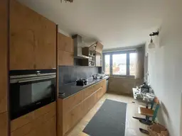 Geräumige und zentrumsnahe Wohnung mit Garage