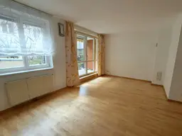 Wohlfühlplätzchen mitten in Baden bei Wien - sehr freundliche 3-ZI.-MIET-WG. - mit Terrasse und TG-Stellplatz - provisionsfrei für Mieter