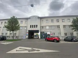 Effiziente Büros mit großzügigen Lagerflächen und Lagerhallen
