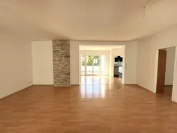 Wunderschöne 4,5 Zimmer Wohnung - WG tauglich!