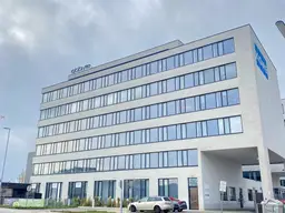 SILO ONE - Energie-effizientes DG-Büro direkt bei U6 Perfektastraße zu mieten