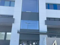 Modernes Büro mit Top Anbindung