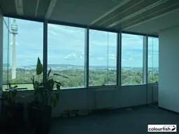 Attraktive Büroflächen im Saturn Tower mit Balkon