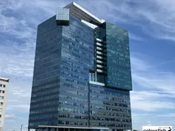Attraktive Büroflächen im Saturn Tower mit Balkon