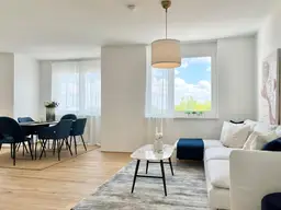 Große Maisonettewohnung mit 3 Zimmern, einer Galerie und zwei Terrassen - nahe Wien