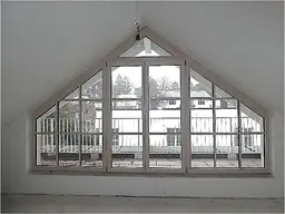 Bad Vöslau - Moderne Dachgeschosswohnung mit Terrasse