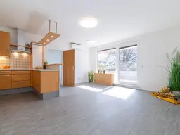 SCHWECHAT | DAS BESTE HAUS AM HAUPTPLATZ | 50m² TERRASSENTRAUM | DIREKT BEIM SCHLOSSPARK