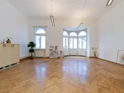 Ein Haus mit Geschichte | Stilvolles Büro direkt in der Fußgängerzone von Baden