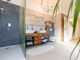 FISCHAMEND NÄHE FUGHAFEN | DACHTERRASSENTRAUM | 148m² WOHNFLÄCHE | 4 ZIMMER | TERRASSE | WHIRLPOOL | BESTPREIS € 499.000,-