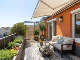 Wohnen auf zwei Ebenen | großzügige Maisonette mit zwei Freiflächen in Schwechat