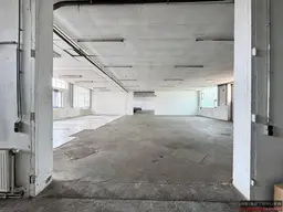 HALLE ZU MIETEN – GUTE VERKEHRSANBINDUNG NÄHE SALZBURGER STRASSE