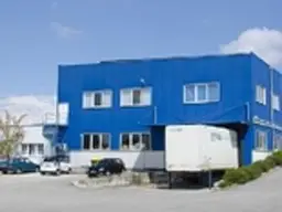 Hallen B Widmung in Eggendorf AKTUELL Halle bis zu 1500 m2 m2 frei mit 2 LKW Rampen frei 1500m 2 frei ab April 2025