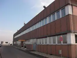 HTL Traun zu vermieten - 500 m2 und 300 m2 verfügbar SEHR VIELE PARKPLÄTZE