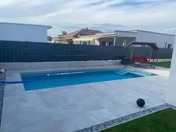 Luxusbungalow mit Pool, loxonegesteuert, Doppelgarage/3 Meter Raumhöhe/54m2 Wohnzimmer -NEUER PREIS