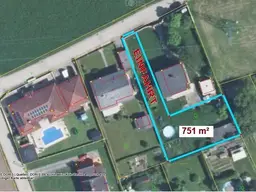 Grundstück in ruhiger Lage mit Privatzufahrt die zum Grundstück gehört