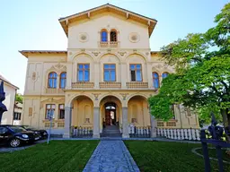 Historische Villa ALMEROTH im Stadtzentrum- Wohnen auf 250 m2 im OG plus 4 Untermieter