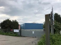 Gewerbeobjekt (Hallen/Produktion/Büro) ca 2000 m2 sofort verfügbar weitere 1195m 2 ab 1.7. 26 verfügbar