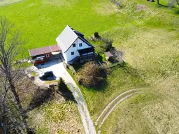 Charmantes Einfamilienhaus mit Einliegerwohnung in Moosburg.