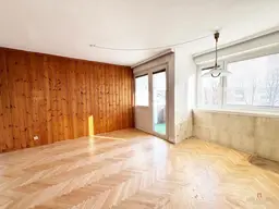 sanierungsbedürftige 3 Zimmer Wohnung / Reichenau
