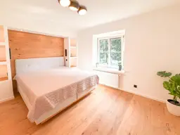 Sonnige 3-Zimmer-Wohnung mit Wintergarten in ruhiger Lage – kernsaniert