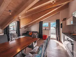Urlaubsparadies &amp; Investment: Modernes Appartementhaus in Kaprun