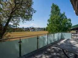 Aigener Traumaussicht: Sonnige 4 Zimmer-Penthouse (optional)