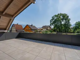 Wohnen über den Dächern von Wals – Penthouse mit Bergblick &amp; Privatsphäre