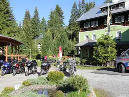 Tradidtionelles 3* Hotel / Alpenhotel mitten in der Natur der Nockberge