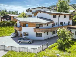 Zentral gelegene, moderne Immobilie mit vielseitigen Nutzungsmöglichkeiten