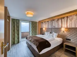ApartHotel mit 14 Apartments in TOP-Panorama-Ski-In/Ski-Out-Lage in Fiss
