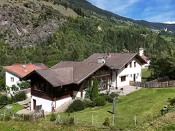 Modernisiertes Landhaus mit Weitblick im Tiroler Oberland