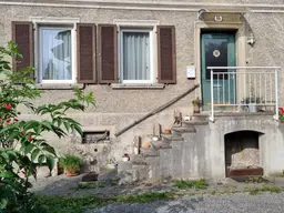 Miete: Preisgünstige 3,5-Zimmer-Wohnung mit Altbaucharme in Lustenau!