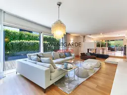 Exklusive Familienvilla mit großzügigem Grundstück, Pool und Weitblick im Sachsenviertel