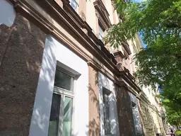 Willten/ Kliniknähe: Altbauwohnung mit Potenzial