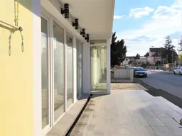 WOHNEN und ARBEITEN - Wohn/Bürohaus mit Geschäftslokal und schönem Garten in bester, zentraler Lage in Korneuburg