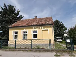 Schmuckes Häuschen mit XXL-Garten Nähe Neunkirchen