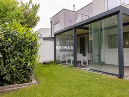 Ruhige Lage am Bach - 4 Schlafzimmer, Garten, Terrasse, Garage