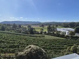 Helles Reihenhaus mit Fernblick und 2 Stellplätzen