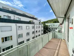 Charmante 3 Zimmer Neubaumiete mit Balkon &amp; Tiefgaragenplatz Nähe Hauptplatz