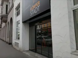 Ablösefreies Geschäftslokal in frequentierter Lage im 7. Neubau nähe Bipa, Billa, Spar ideal für alle Branchen und Dienstleistungen oder Ärztegemeinschaft