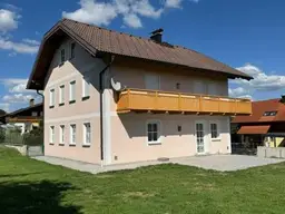 Gepflegtes Ein-/Zweifamilienhaus mit gr. Garten in Palting bei Mattsee!