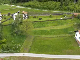 Absolut ruhiges Baugrundstück in sonniger Aussichtslage, keine Bauverpflichtung
