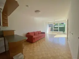 Reizende 2-Zimmer-Wohnung mit kleinem Garten