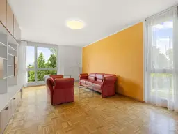 Luftige 3-Zimmer-Wohnung mit Süd-West-Loggia und Grünblick