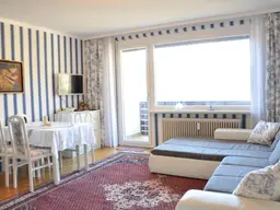 Großzügige FERIEN-MIET-WOHNUNG direkt an der Reitlpromenade mit Panorama-Loggia in sonniger West-Ausrichtung und privater PKW- GARAGE
