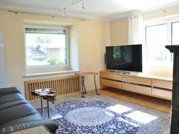 3-Zi. Eck- Eigentumswohnung in einem kleinem Wohnhaus im Zentrum von Bad Hofgastein, aufwendig saniert und hochwertig ausgestattet, inkl. 2 Balkone und Carport Stellplatz.