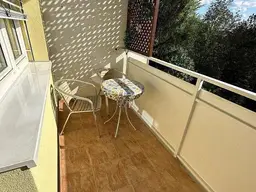 Helle Wohnung mit Balkon