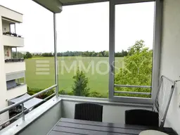 HIER KANN MAN SICH WOHLFÜHLEN -3 ZIMMER, LOGGIA, KLIMAANLAGE UVM.